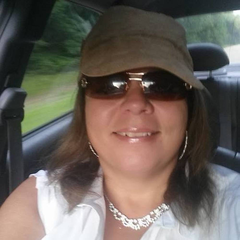 Meet your Posher, Elaine